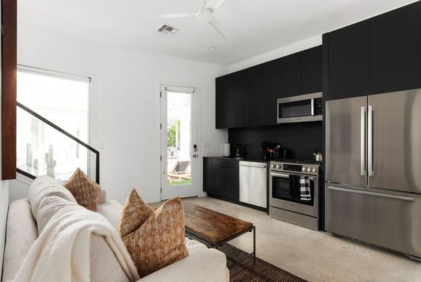 Interior, Kitchen, Living room, Stainless Steel Appliances