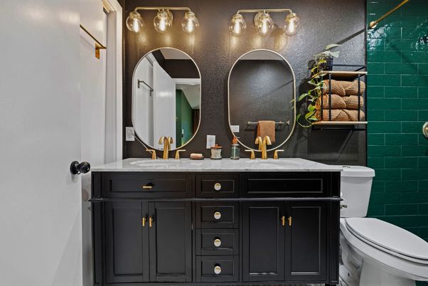 Bathroom, Dual Sink Vanities, Interior