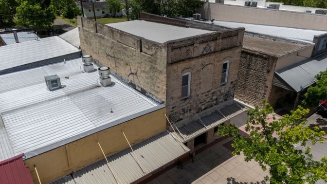 Exterior, Drone