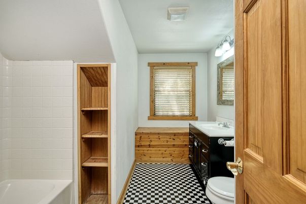 Bathroom, Interior