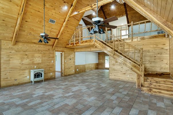 Empty room, Interior, Wooden Beams, Wooden Ceilings, Wooden Walls