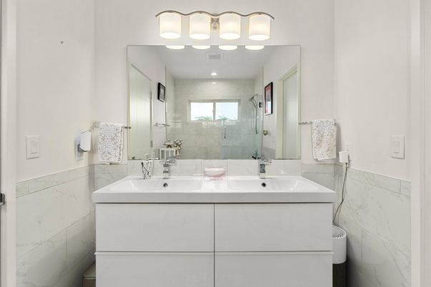 Bathroom, Interior, Marble Walls