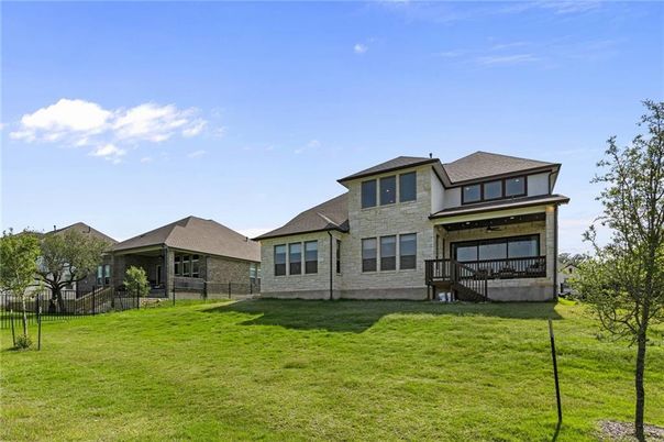 Backyard, Exterior, Facade, Brick Facade, Modern