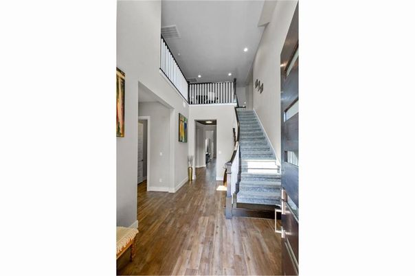 Interior, Recessed Lighting, Wood Texture Flooring