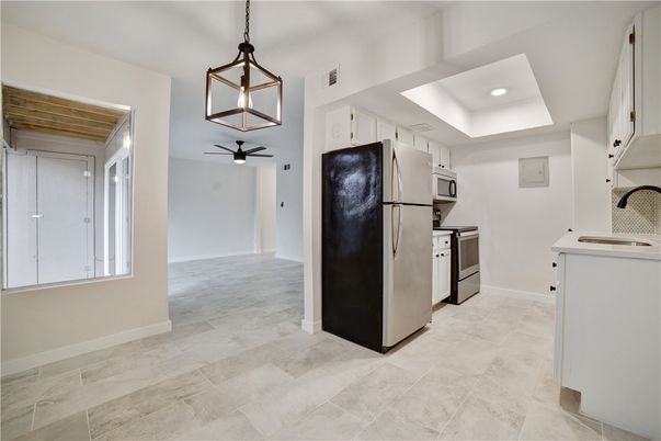 Interior, Kitchen, Pendant Lights, Recessed Lighting, Wooden Ceilings