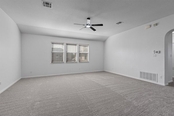 Empty room, Interior