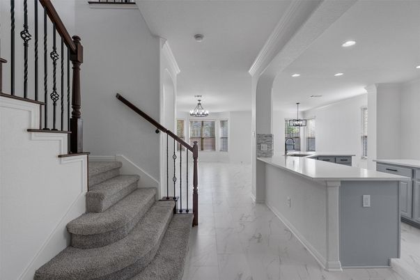Chandelier, Interior, Kitchen, Marble, Pendant Lights, Recessed Lighting