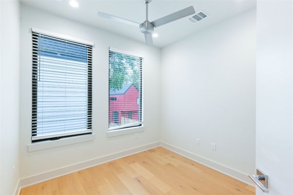 Empty room, Interior, Recessed Lighting, Wood Texture Flooring