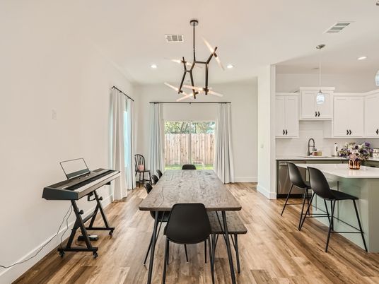 Dining room, Interior, Kitchen, Pendant Lights, Piano, Recessed Lighting, Wood Texture Flooring