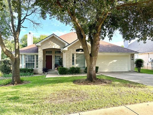 Attached, Exterior, Facade, Brick Facade, Ranch