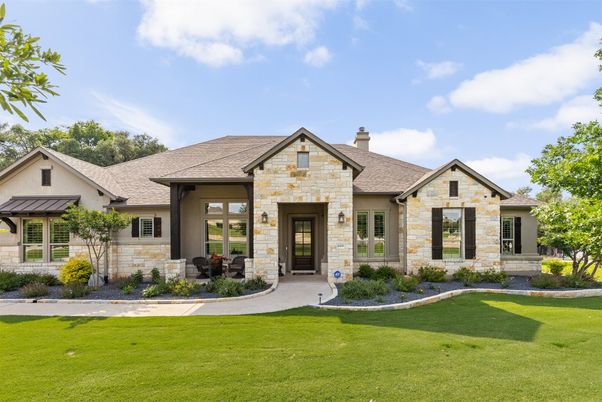 Backyard, Exterior, Facade, Ranch