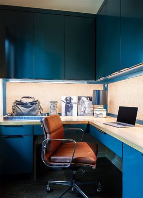 Home Office, Interior