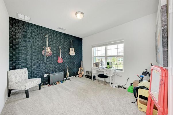 Home Office, Interior