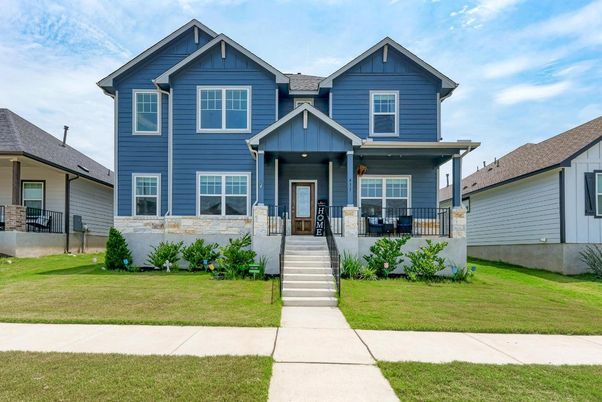 Exterior, Facade, American Craftsman