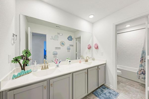 Bathroom, Dual Sink Vanities, Interior, Recessed Lighting