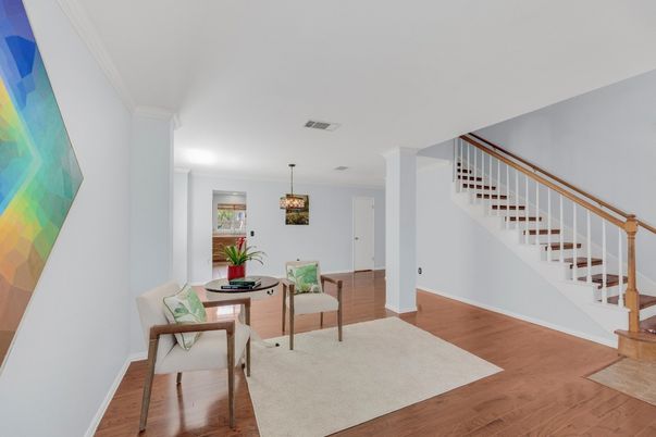Interior, Pendant Lights, Wood Texture Flooring