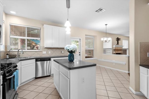 Chandelier, Interior, Kitchen, Pendant Lights, Recessed Lighting, Stainless Steel Appliances