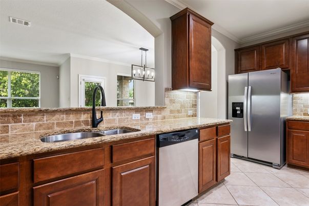 Interior, Kitchen, Pendant Lights, Stainless Steel Appliances