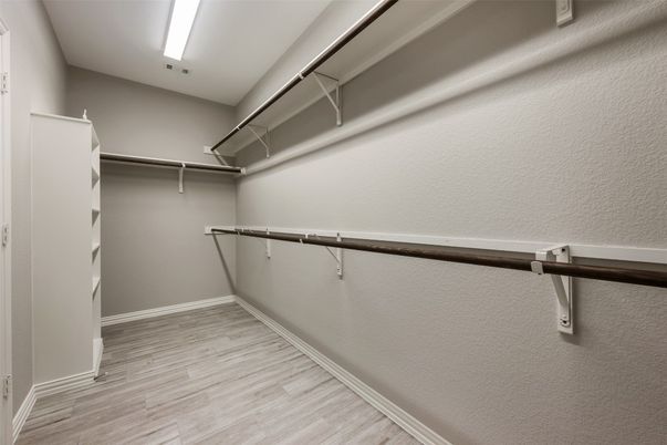 Interior, Walk-in Closets, Wood Texture Flooring