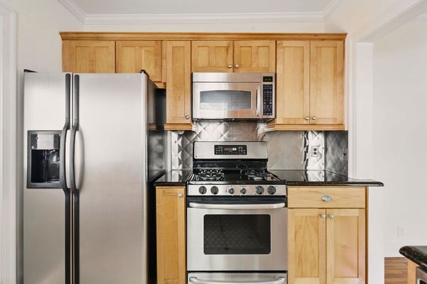 Interior, Kitchen, Stainless Steel Appliances, Wood Texture Flooring