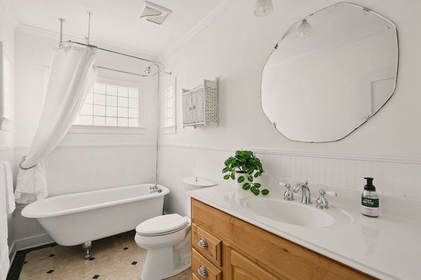 Bathroom, Dual Sink Vanities, Free Standing Baths, Interior