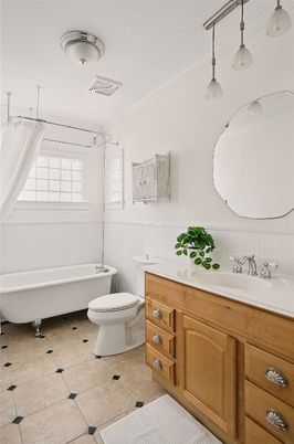 Bathroom, Interior, Pendant Lights