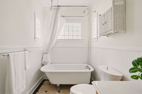 Bathroom, Free Standing Baths, Interior
