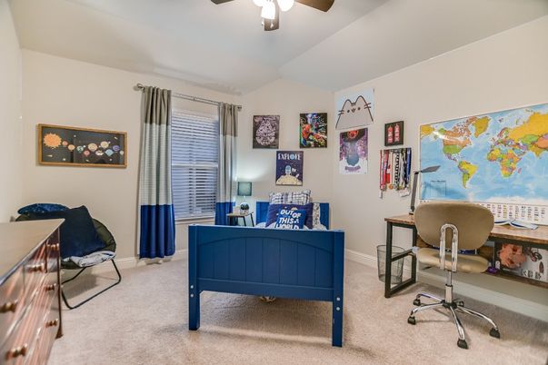 Home Office, Interior