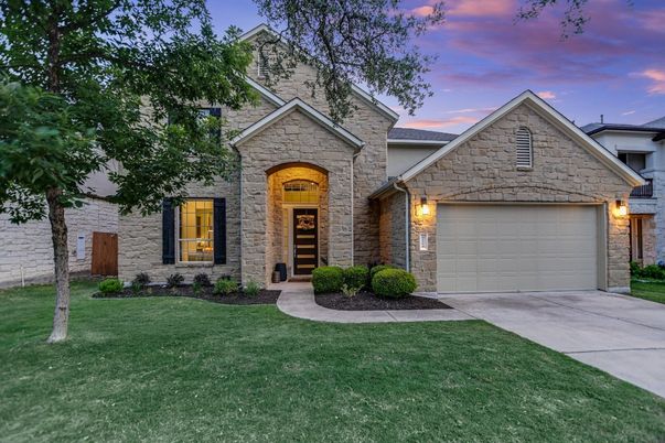 Attached, Exterior, Facade, Brick Traditional