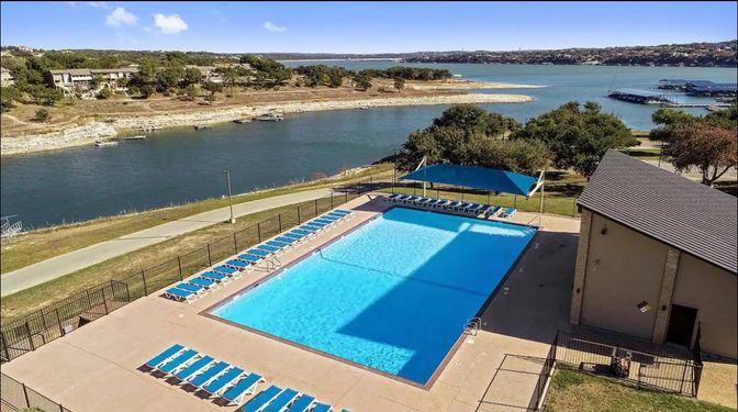 Exterior, Pool, Water