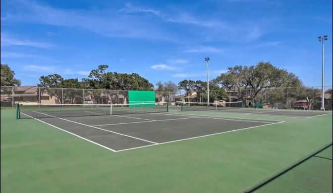Exterior, Tennis Courts