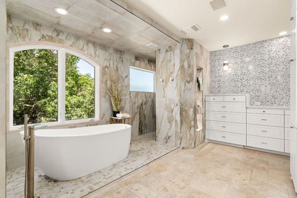 Bathroom, Free Standing Baths, Interior, Recessed Lighting