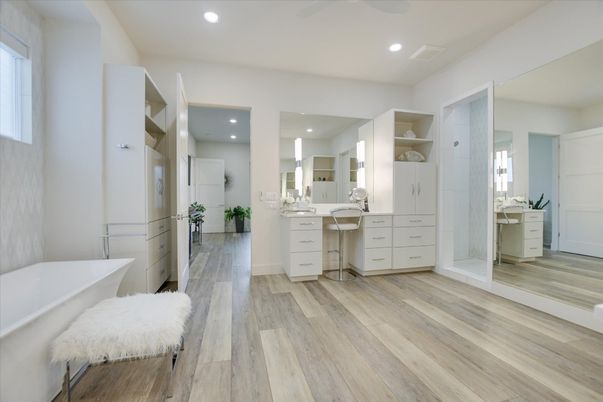 Interior, Recessed Lighting, Wood Texture Flooring