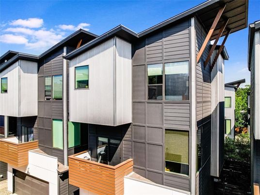 Exterior, Facade, None