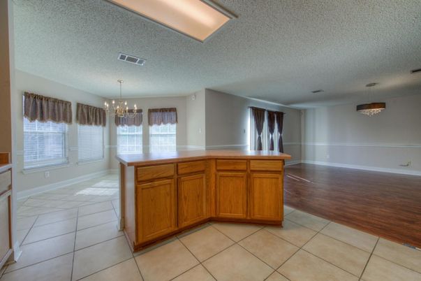 Chandelier, Empty room, Interior, Wood Texture Flooring