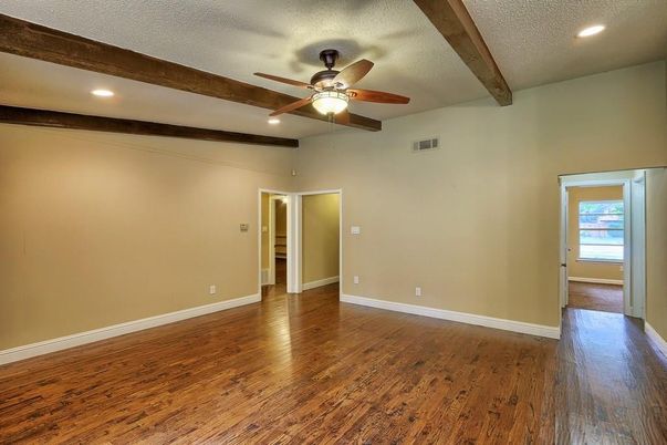 Empty room, Interior, Recessed Lighting, Wooden Beams, Wood Texture Flooring