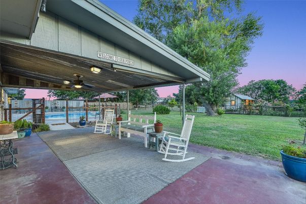 Backyard, Exterior