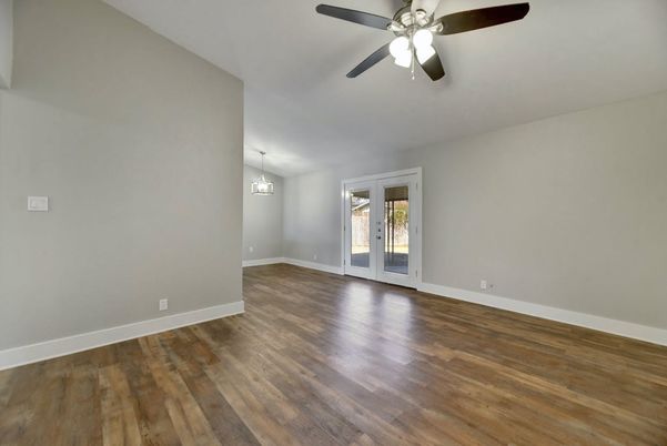Empty room, Interior, Pendant Lights, Wood Texture Flooring