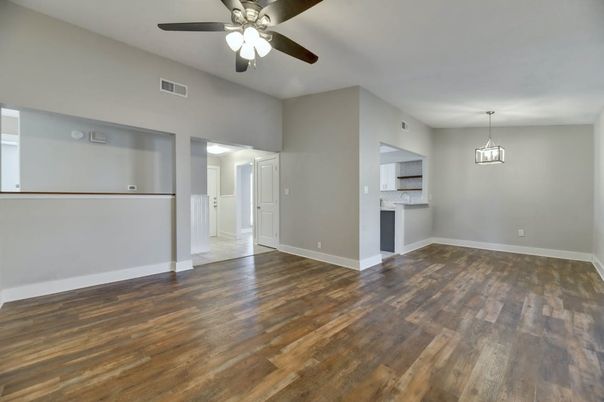 Empty room, Interior, Pendant Lights, Wood Texture Flooring