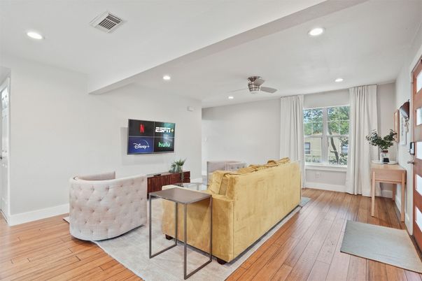 Interior, Living room, Recessed Lighting, Wood Texture Flooring