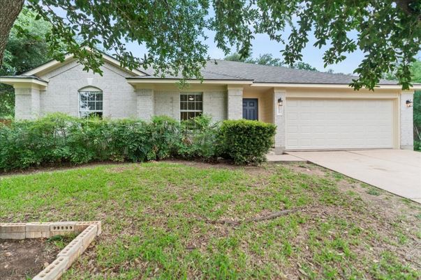 Attached, Exterior, Facade, Brick Facade, Ranch