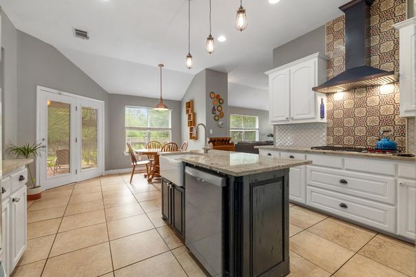 Dining room, Interior, Kitchen, Pendant Lights, Recessed Lighting