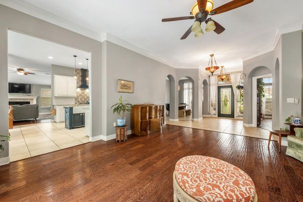 Chandelier, Fireplace, Interior, Kitchen, Pendant Lights, Recessed Lighting, Wood Texture Flooring
