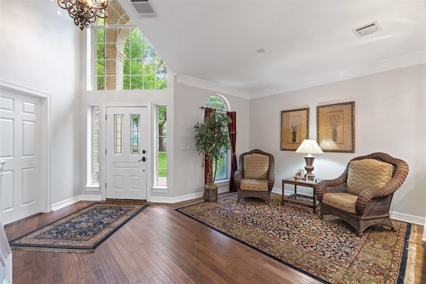 Chandelier, Interior, Wood Texture Flooring