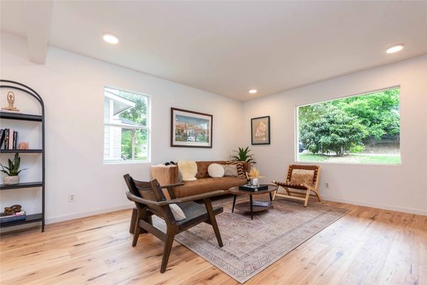 Interior, Living room, Recessed Lighting, Wood Texture Flooring
