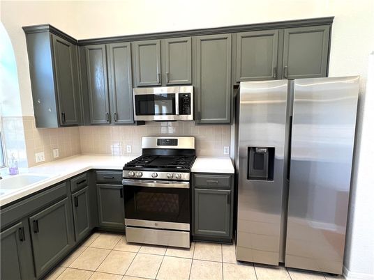 Interior, Kitchen, Stainless Steel Appliances