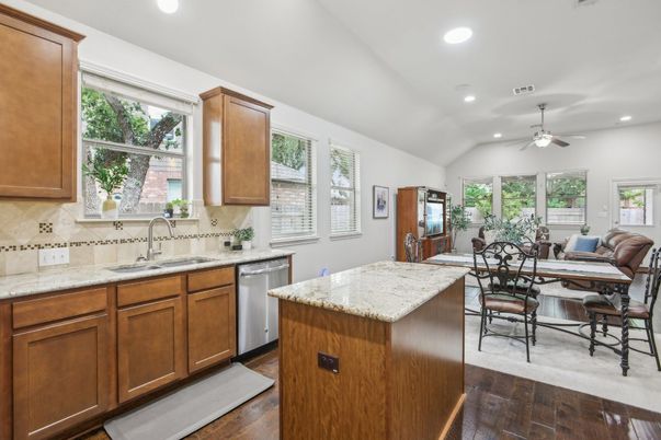 Dining room, Interior, Kitchen, Recessed Lighting, Wood Texture Flooring
