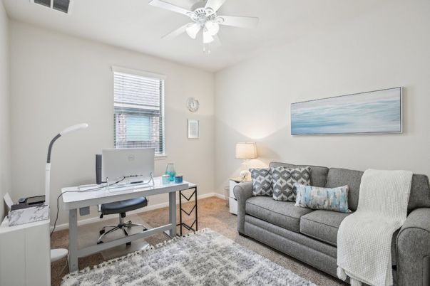 Home Office, Interior