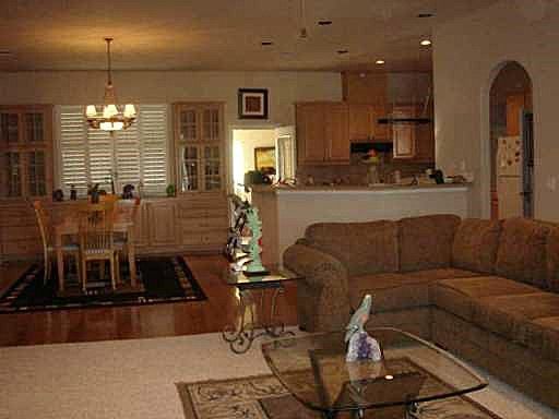 Chandelier, Dining room, Interior, Kitchen, Living room, Recessed Lighting