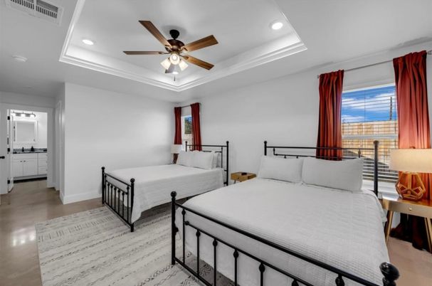 Bedroom, Interior, Recessed Lighting, Water